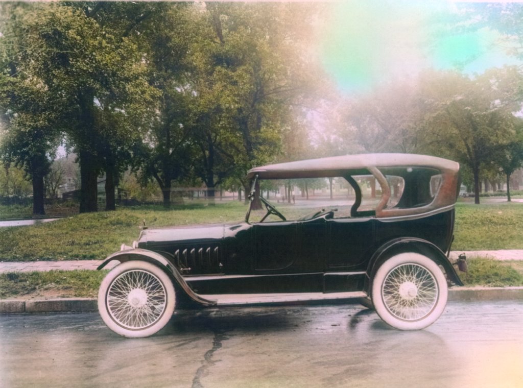 Peerless touring car, about 1921, colorized